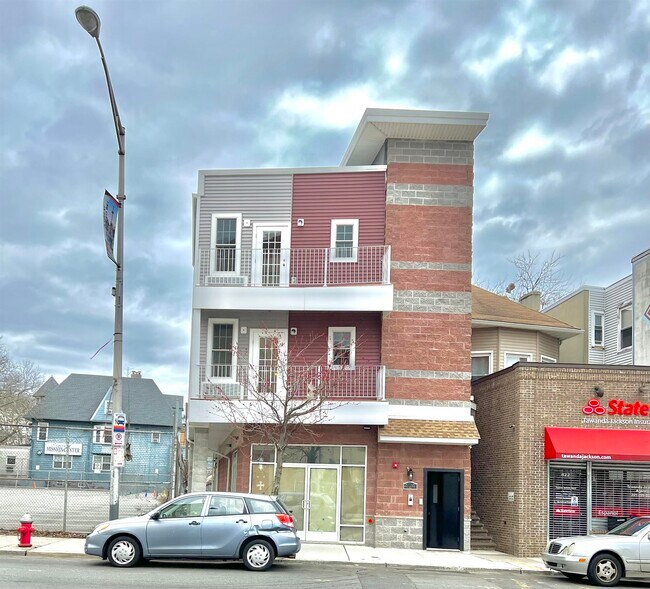 Foto del edificio - 424 West Side Ave