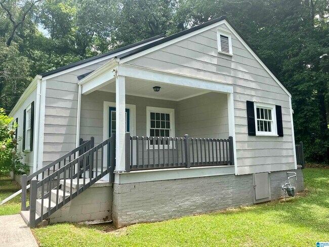 Building Photo - 505 BULLOCK St