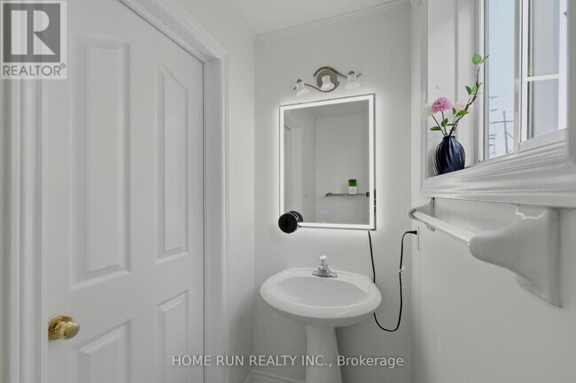 Photo du bâtiment - 1288 Klondike Rd