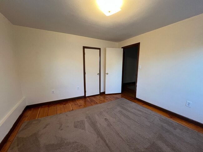 Building Photo - 111 W Hollis St