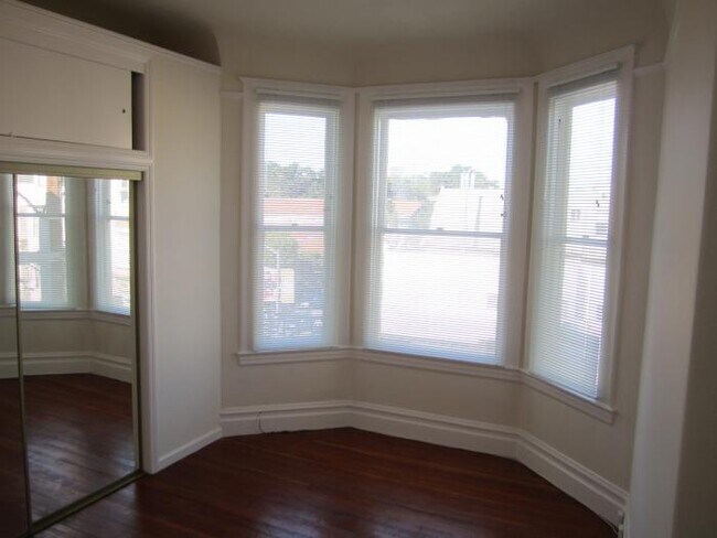 Foto del edificio - 2 bedroom in San Francisco CA 94117