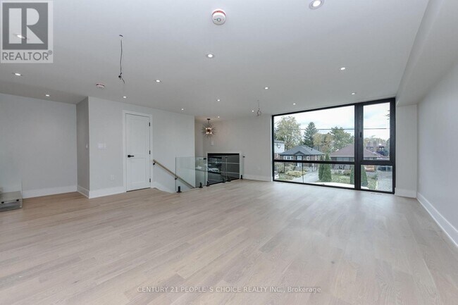 Photo du bâtiment - UPSTAIRS - 90 TWELFTH STREET