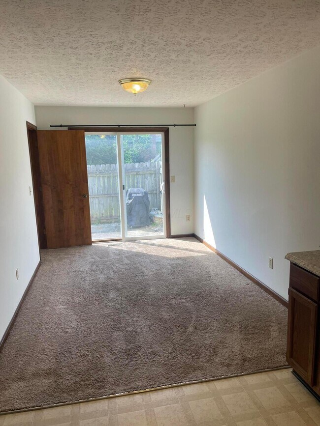 Foto del edificio - 3287 Willington Dr