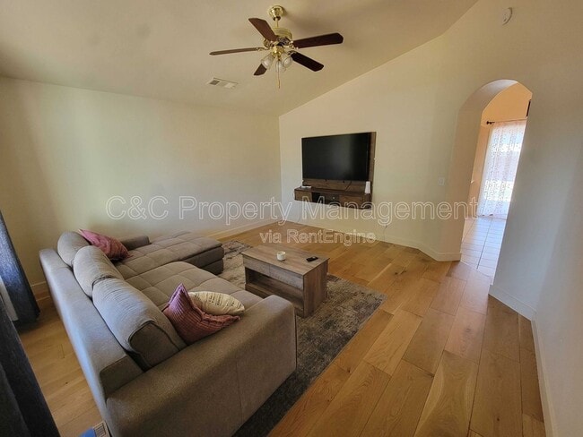 Building Photo - 1516 Calaveras Ct