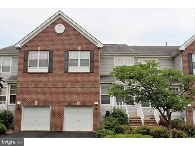 Building Photo - 8 Stafford Dr