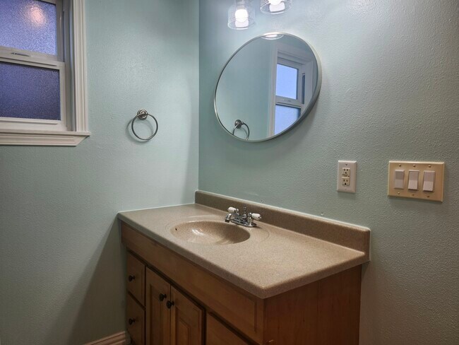 Foto del edificio - 3005-3005 Preble St