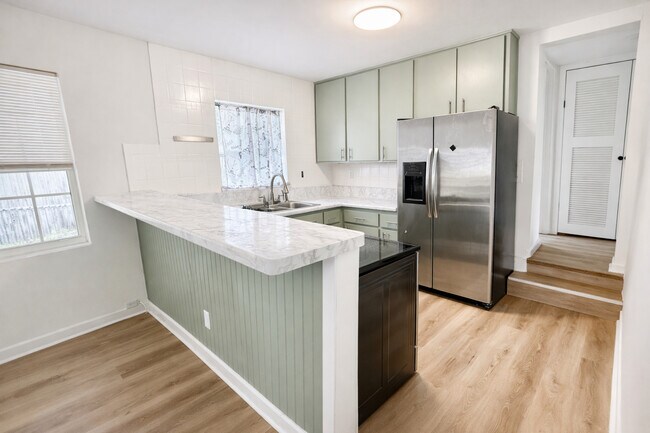 Foto del edificio - 4128 Arcot Cir