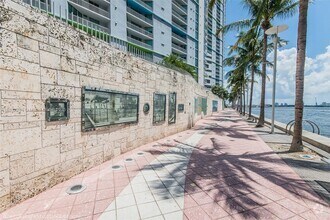 Building Photo - 325 S Biscayne Blvd