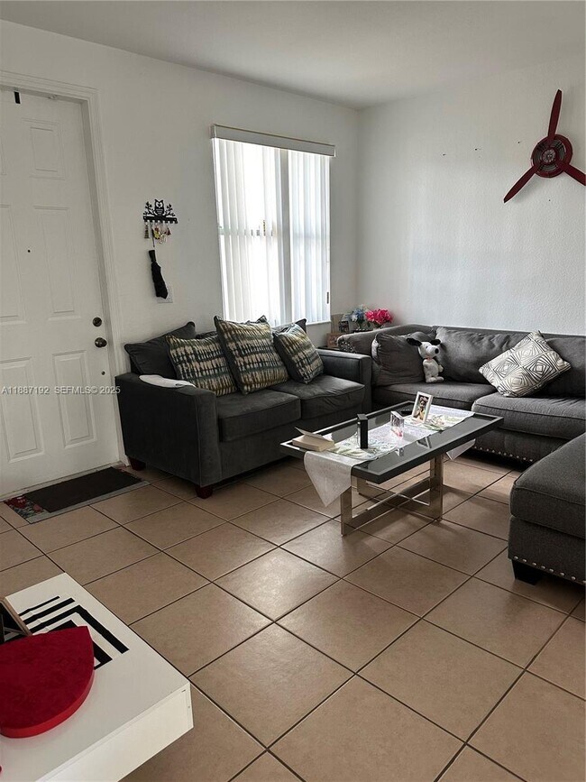 Foto del edificio - 11031 SW 246th St