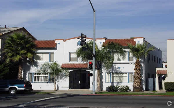 Building Photo - 1055 E Ocean Blvd