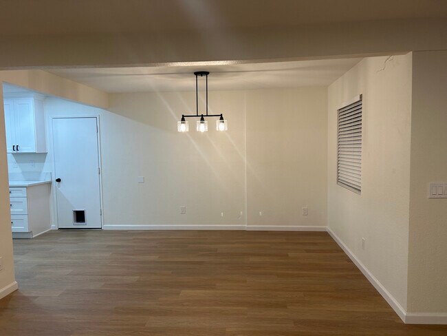 Foto del edificio - 2811 E 11th St