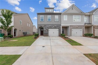 Building Photo - 5797 Calle Vis Dr