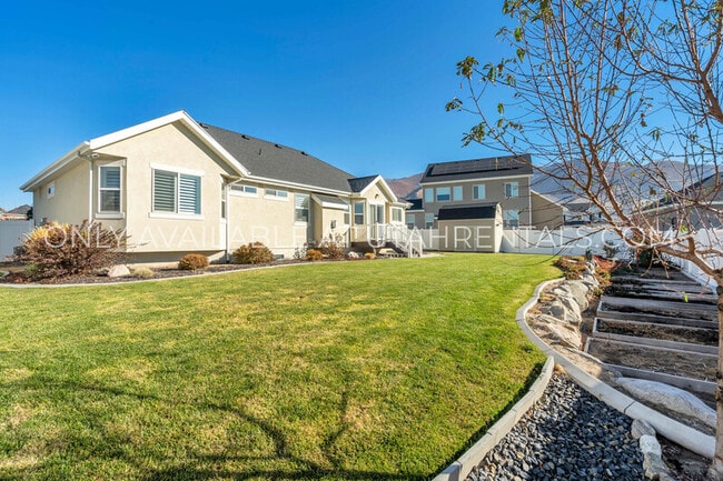Foto del edificio - 1419 Stayner Dr