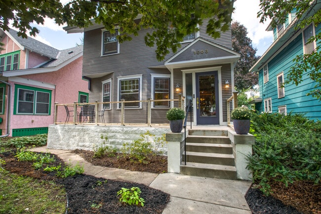 Building Photo - 1003 Goodrich Ave