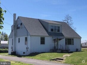 Building Photo - 50 Dymond Ave