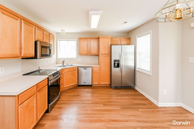 Building Photo - 9227 Tiger Lily Ln