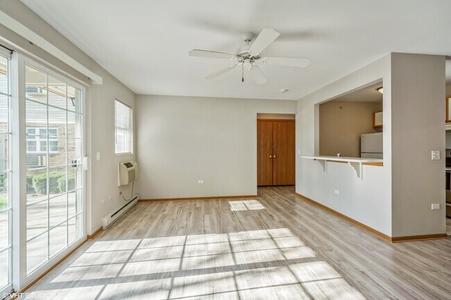 Building Photo - 1435 Spring Brook Ct