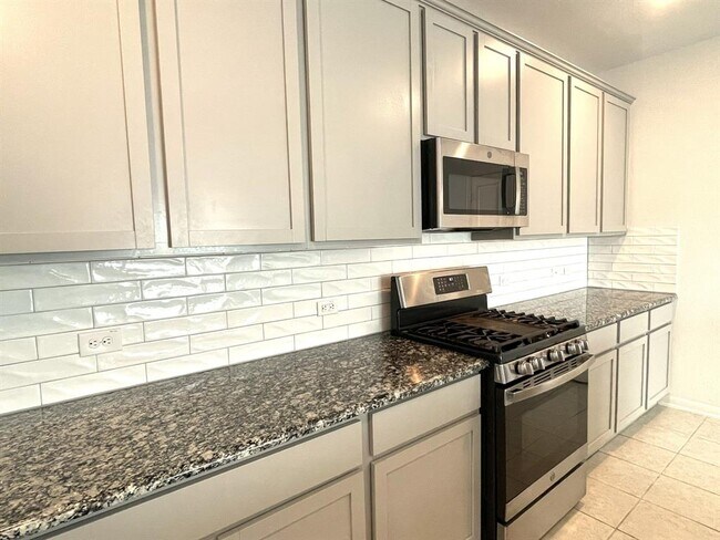 Building Photo - 1260 Whippletree Trl