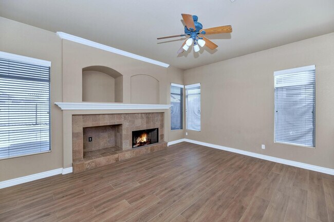 Foto del edificio - 3382 W Harrison St