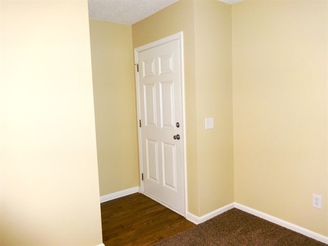 Building Photo - 3011 Maple Leaf Dr