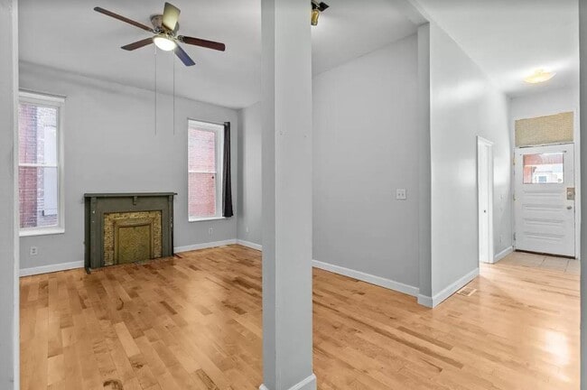 Building Photo - 2600 S Compton Ave