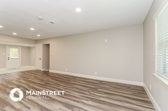 Building Photo - 1708 Joyce St