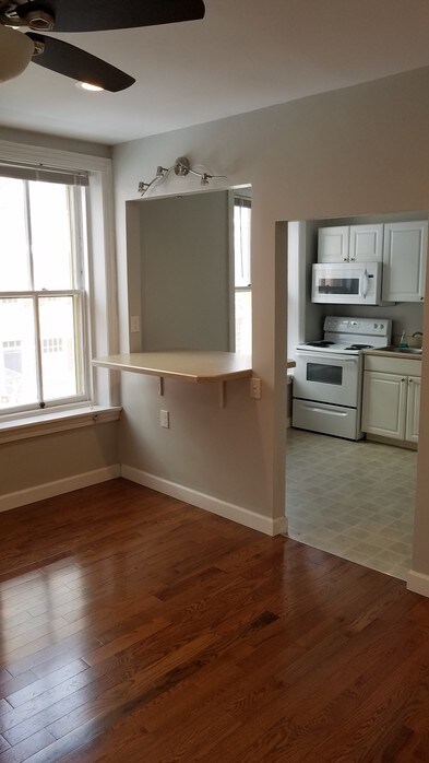 Foto principal - 107 Locust St