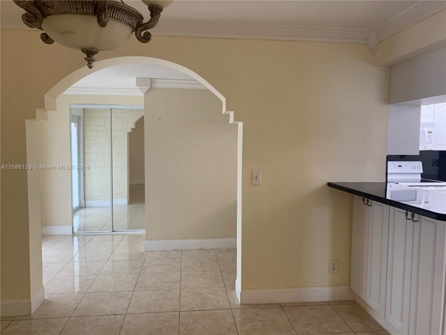 Building Photo - 308 N 56th Ave