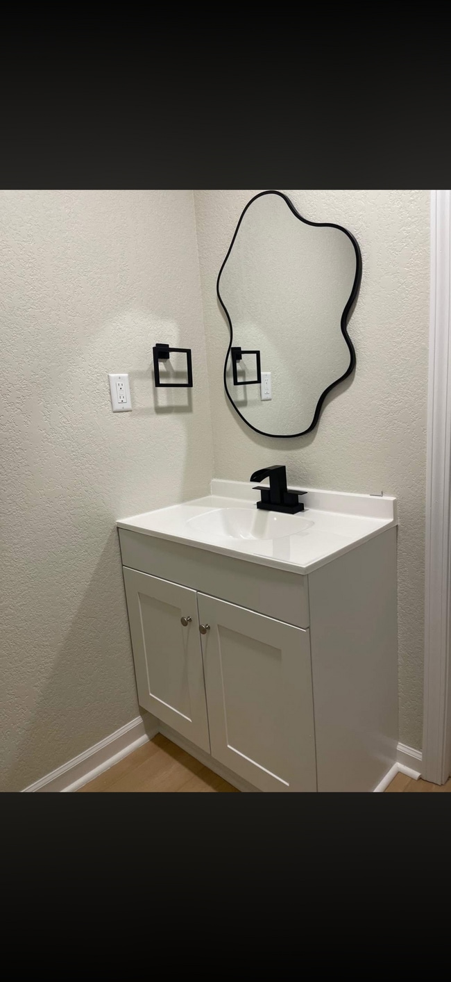 Foto del edificio - 808 Morgan St