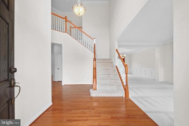 Building Photo - 13655 America Dr