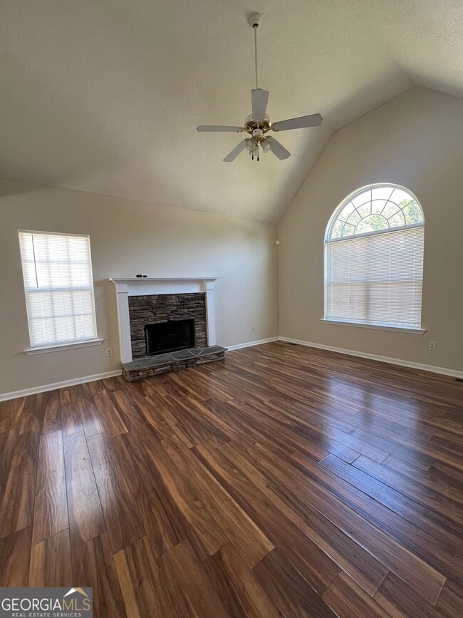 Building Photo - 419 Farmington Dr