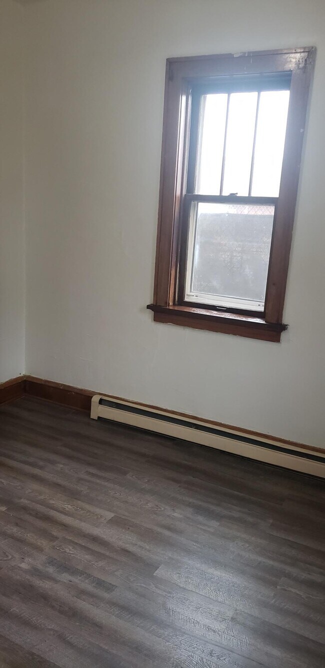 Foto del edificio - 4901 S Packard Ave