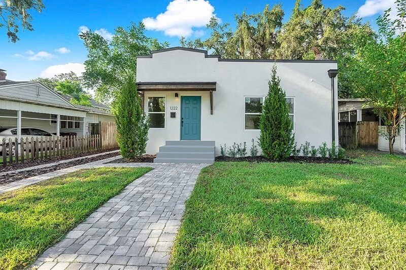 Primary Photo - 1222 E Kaley St