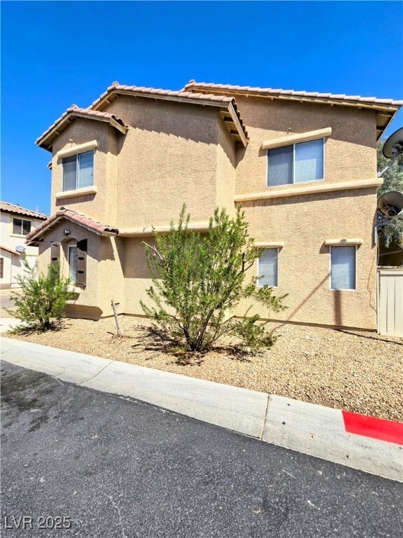 Building Photo - 7858 Warwickshire Way