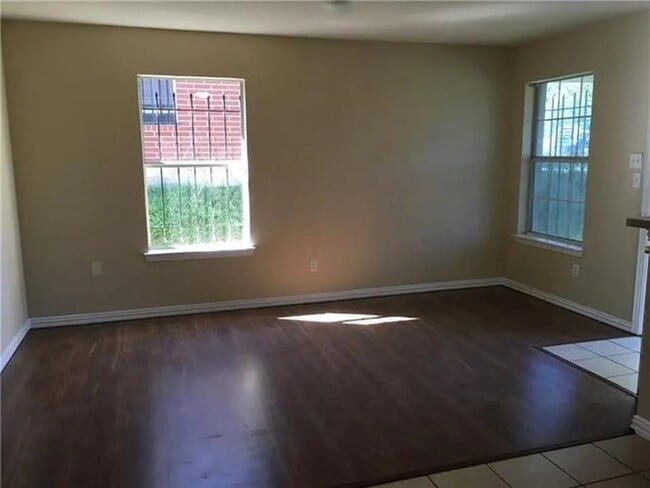 Photo - 1504 E Mulkey Street Unit Apartment