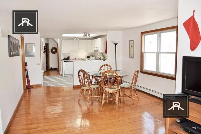 Foto del edificio - 3 bedroom in Brighton MA 02135