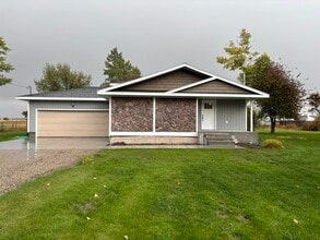 Building Photo - 2220 S 4000 W