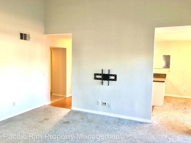 Foto del edificio - 2 br, 2 bath House - 17199 W Bernardo Dr #208