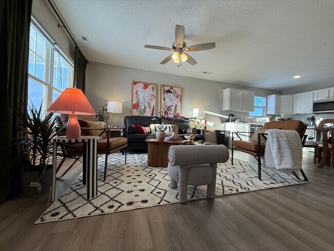 Foto del edificio - Premier New Construction Right Next To WEC.