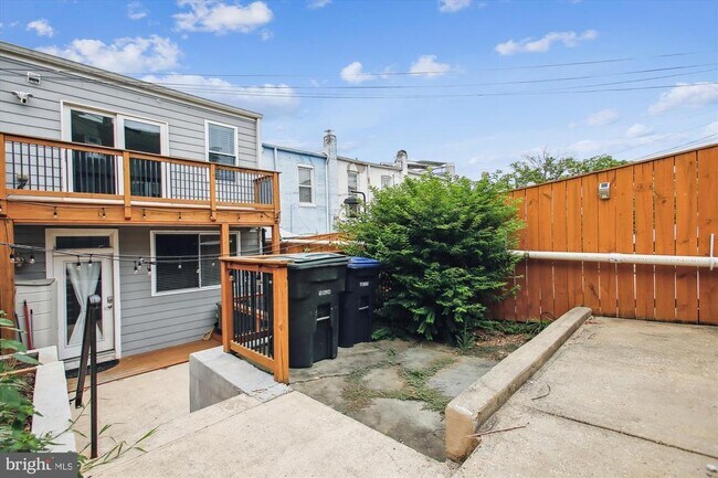 Foto del edificio - 1423 Montello Ave NE