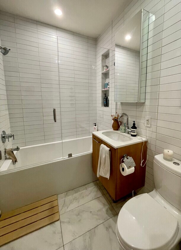 Foto principal - 1432 Grove St