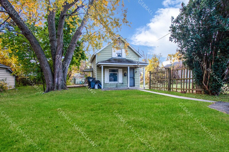 Primary Photo - 1925 Becker St