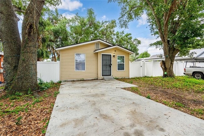 Foto del edificio - 3703 E North Bay St