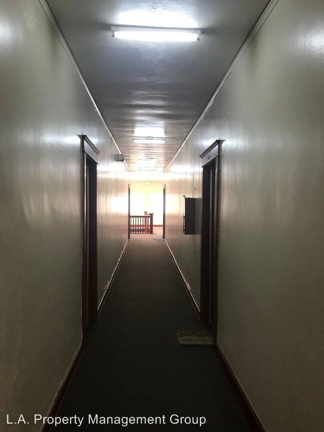 Foto del edificio - 2830 W 8th St