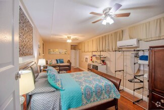 Building Photo - 1245 Catalpa Ln