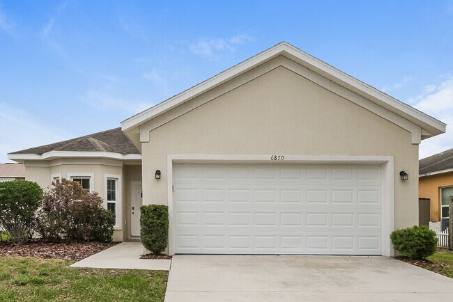 Building Photo - 6870 Glenbrook Dr
