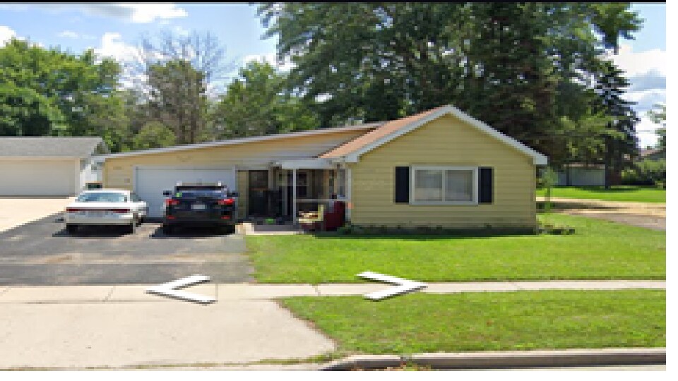 404 Mill St, Fox Lake, WI 53933 House Rental in Fox Lake, WI