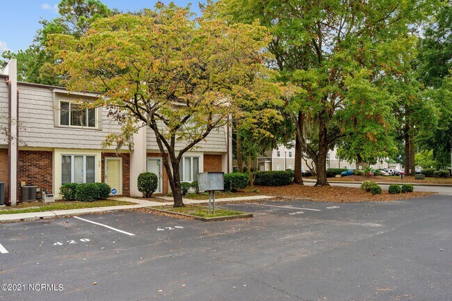 Foto del edificio - 420 Cobblestone Dr