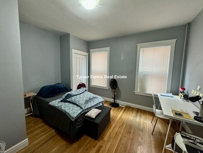 Foto del edificio - 374 Prospect St