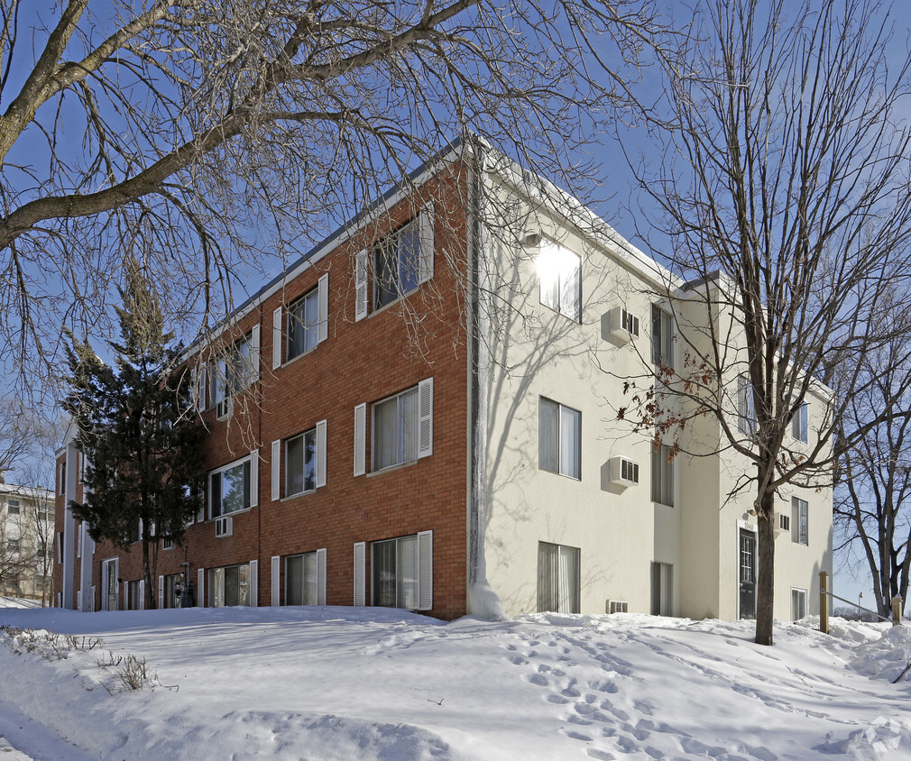 Primary Photo - 1040 Agate St